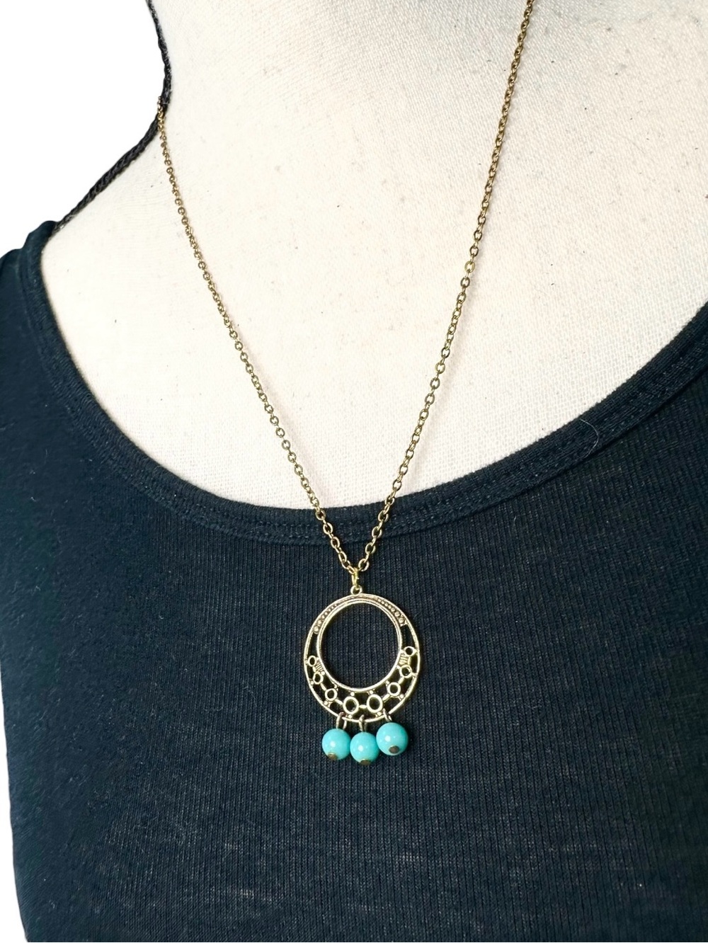 🩵 Gold Tone Pendant Necklace with Filigree and Bead Accents